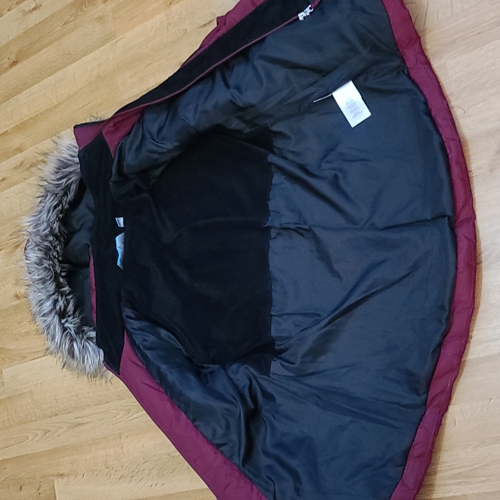 Free Country puffer coat w removable zipper fur hoodie maroon color size small - Picture 9 of 12